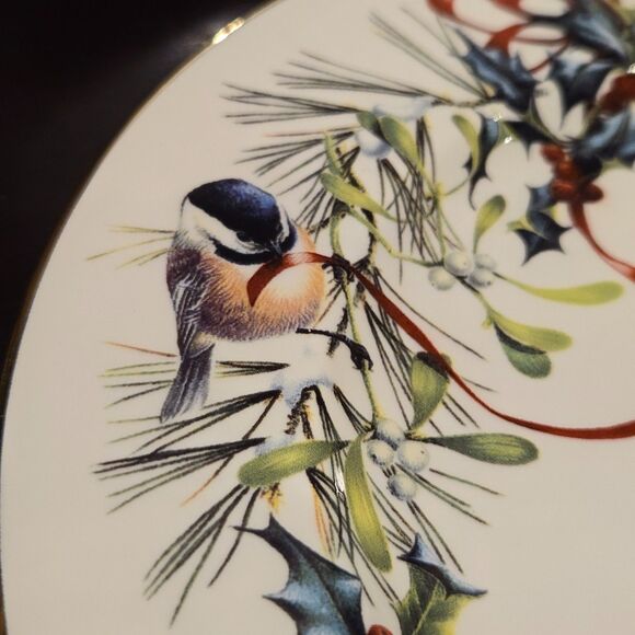 Set 6 Lenox Winter Greetings Cardinal + Ribbon 8" Salad Plates Gold Rim Holly - Picture 3 of 9